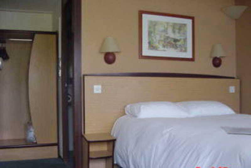 Campanile Dartford -South East London Hotel Bagian luar foto